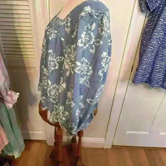 CASLON Blue With White Pattern Top Size Large NWT - Picture 6 of 8